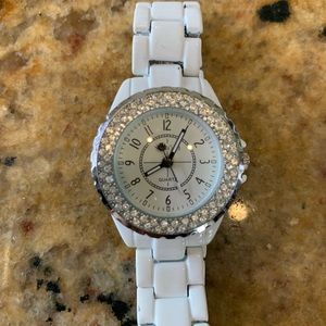 White rhinestone quarts ceramic watch